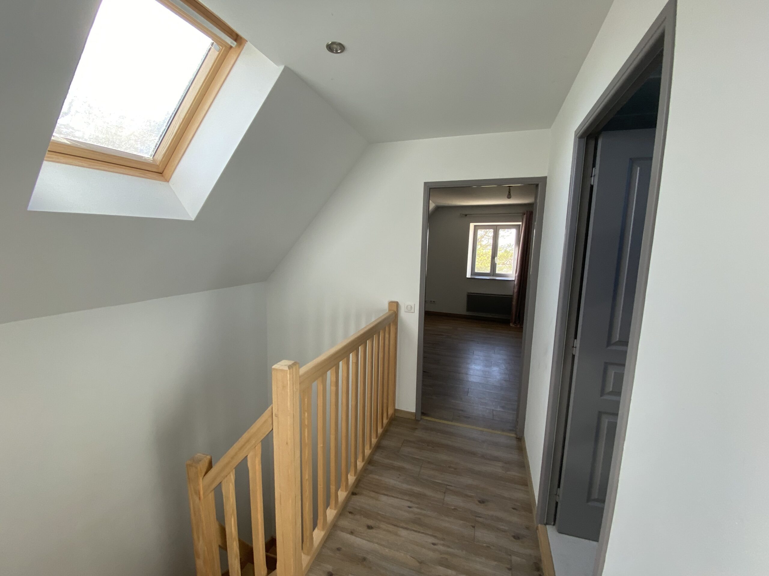 BELLE MAISON EN PIERRE DANS LE CŒUR DE SEBAZAC – Image 12