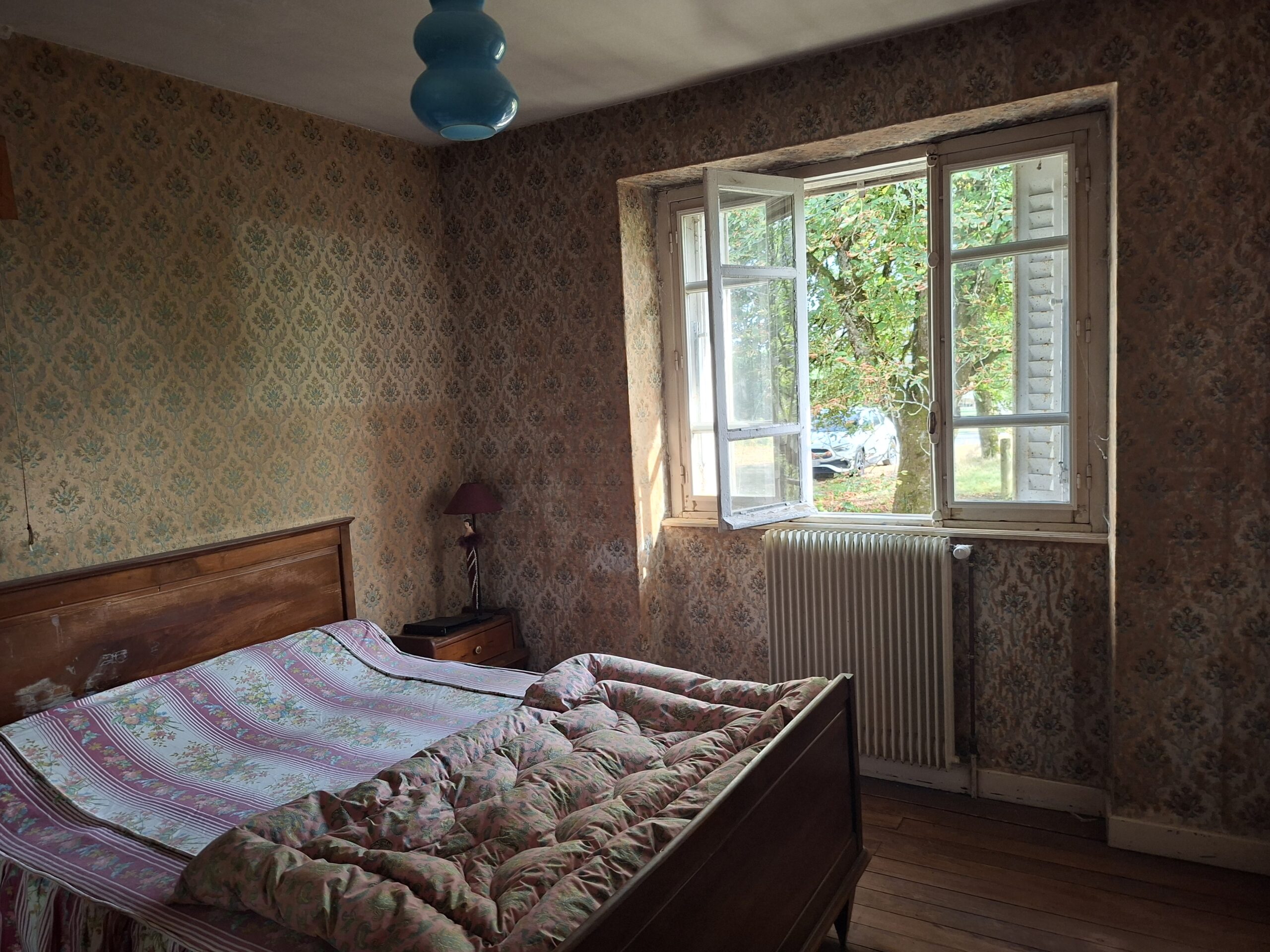 MAISON EN PIERRE dans le petit village de BARRIAC – Image 10