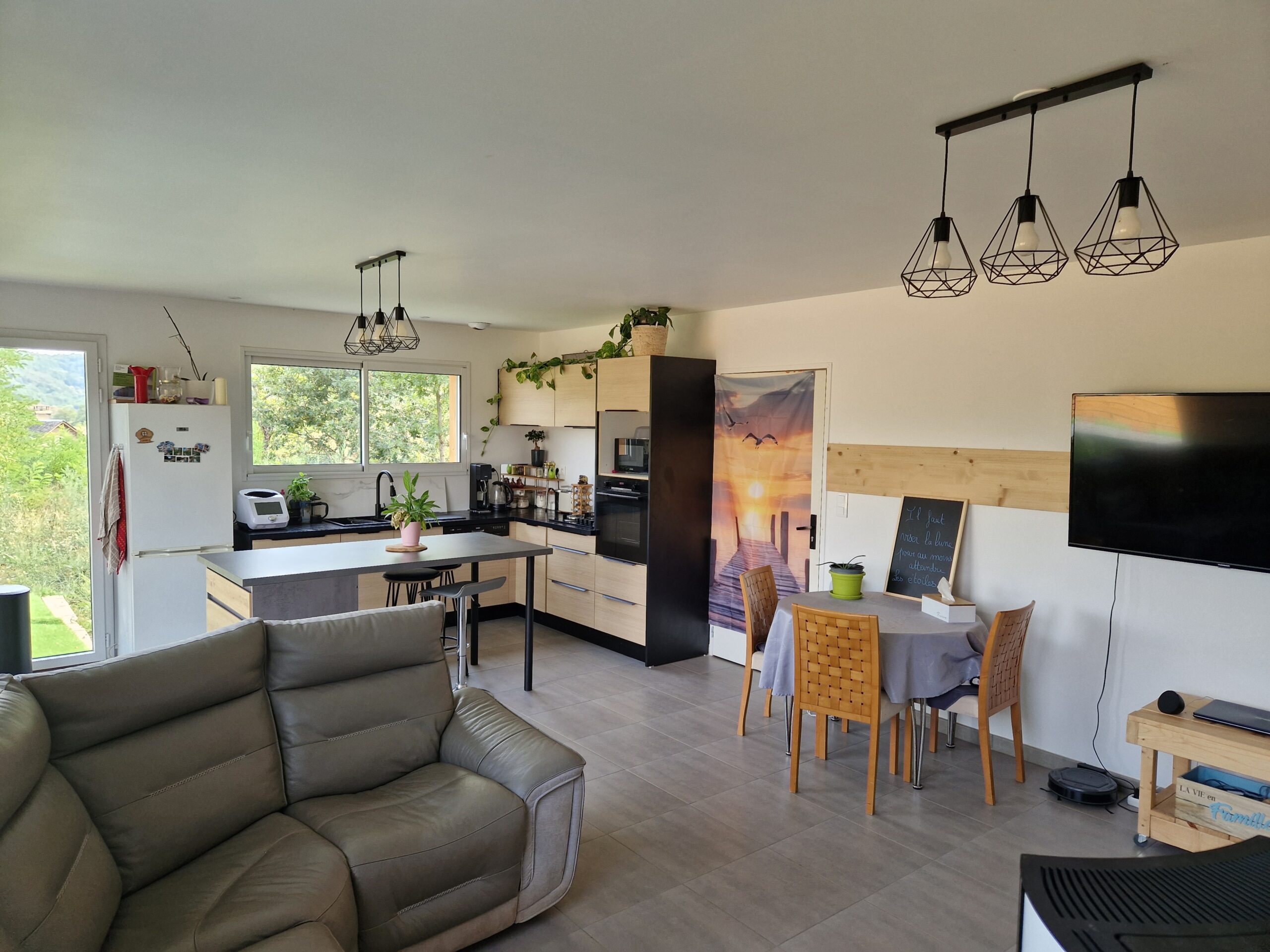 Très belle maison de plain-pied sur l’axe ESPALION/BOZOULS/RODEZ – Image 4